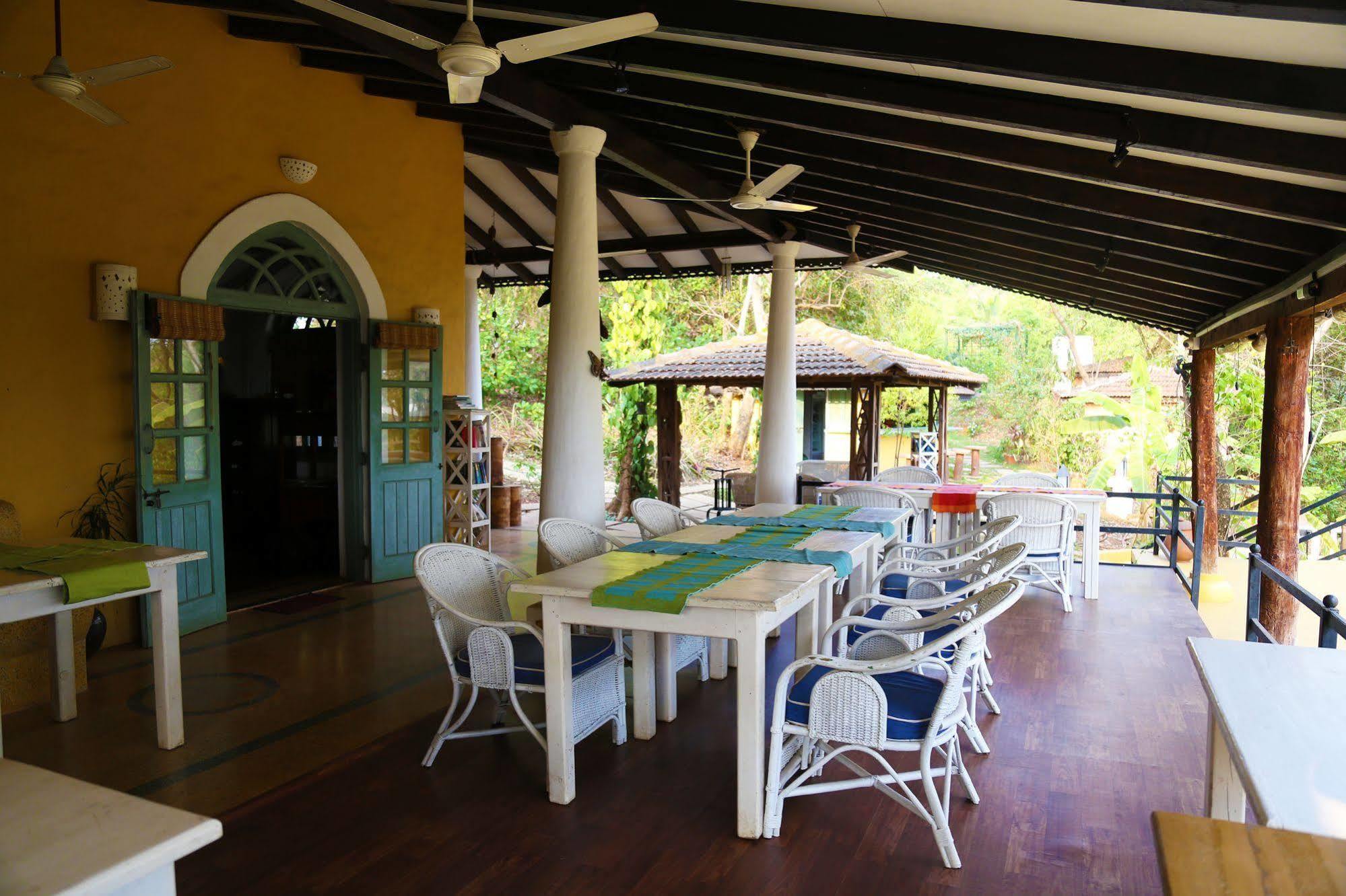 Wildflower Villas - All Villa Hotel, Family Run Candolim Ngoại thất bức ảnh
