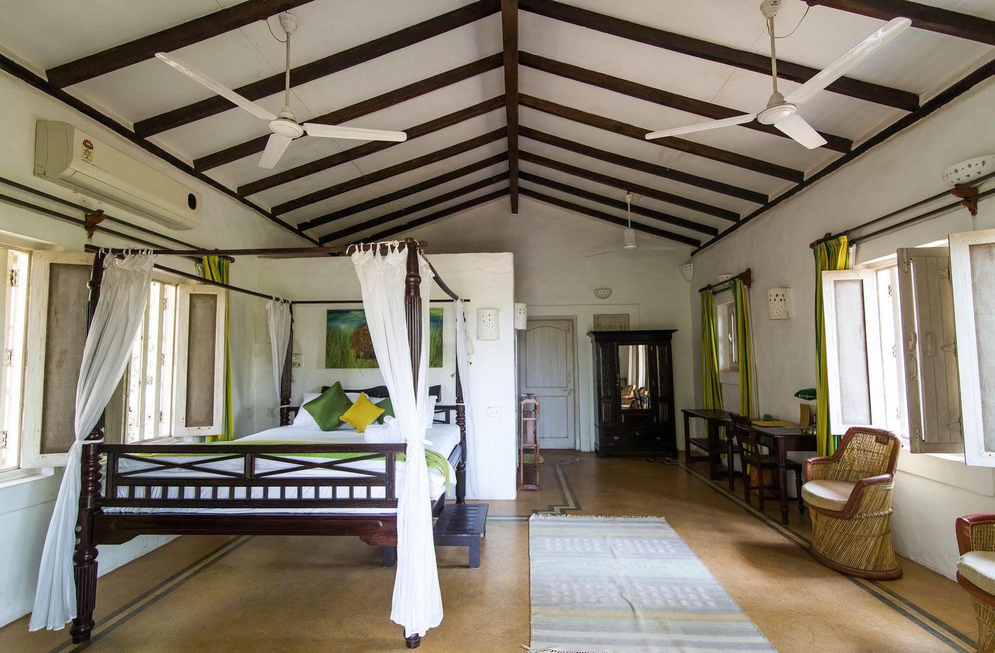 Wildflower Villas - All Villa Hotel, Family Run Candolim Ngoại thất bức ảnh